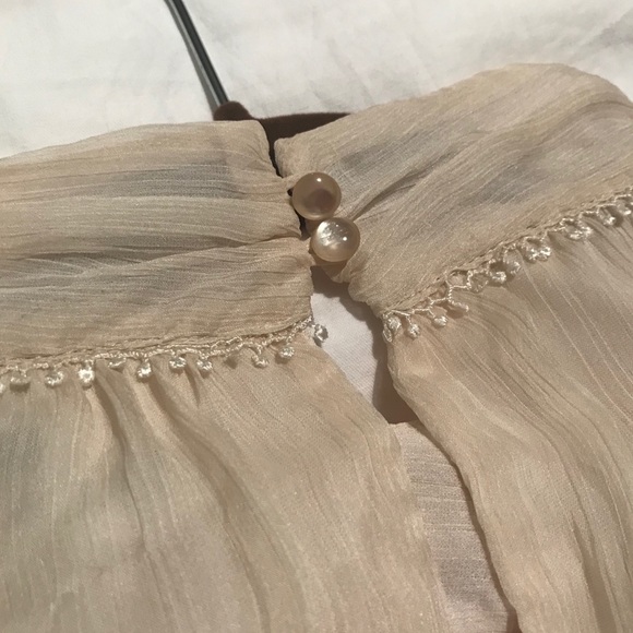 Boutique Blouse - Picture 4 of 5